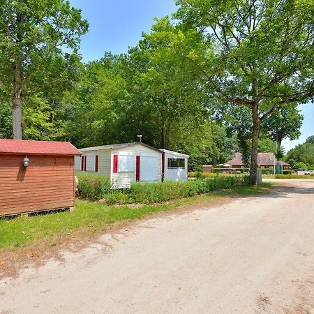 Camping Etang De La Vallee Combreux Luaran gambar