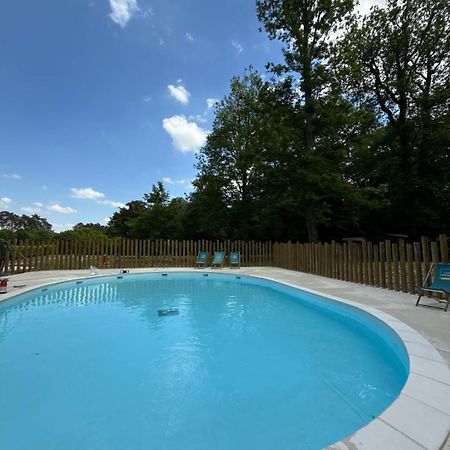 Camping Etang De La Vallee Combreux Luaran gambar