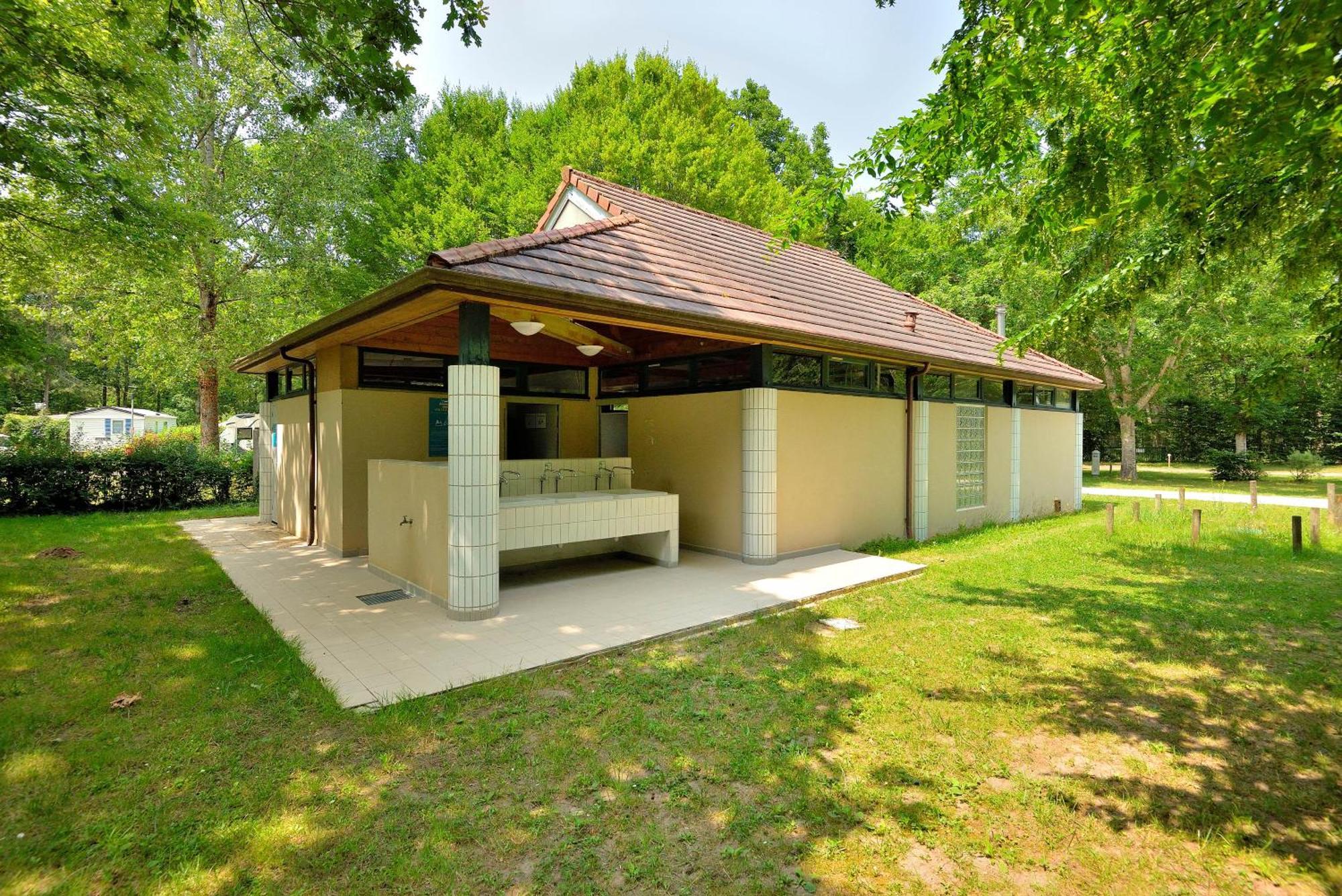 Camping Etang De La Vallee Combreux Luaran gambar