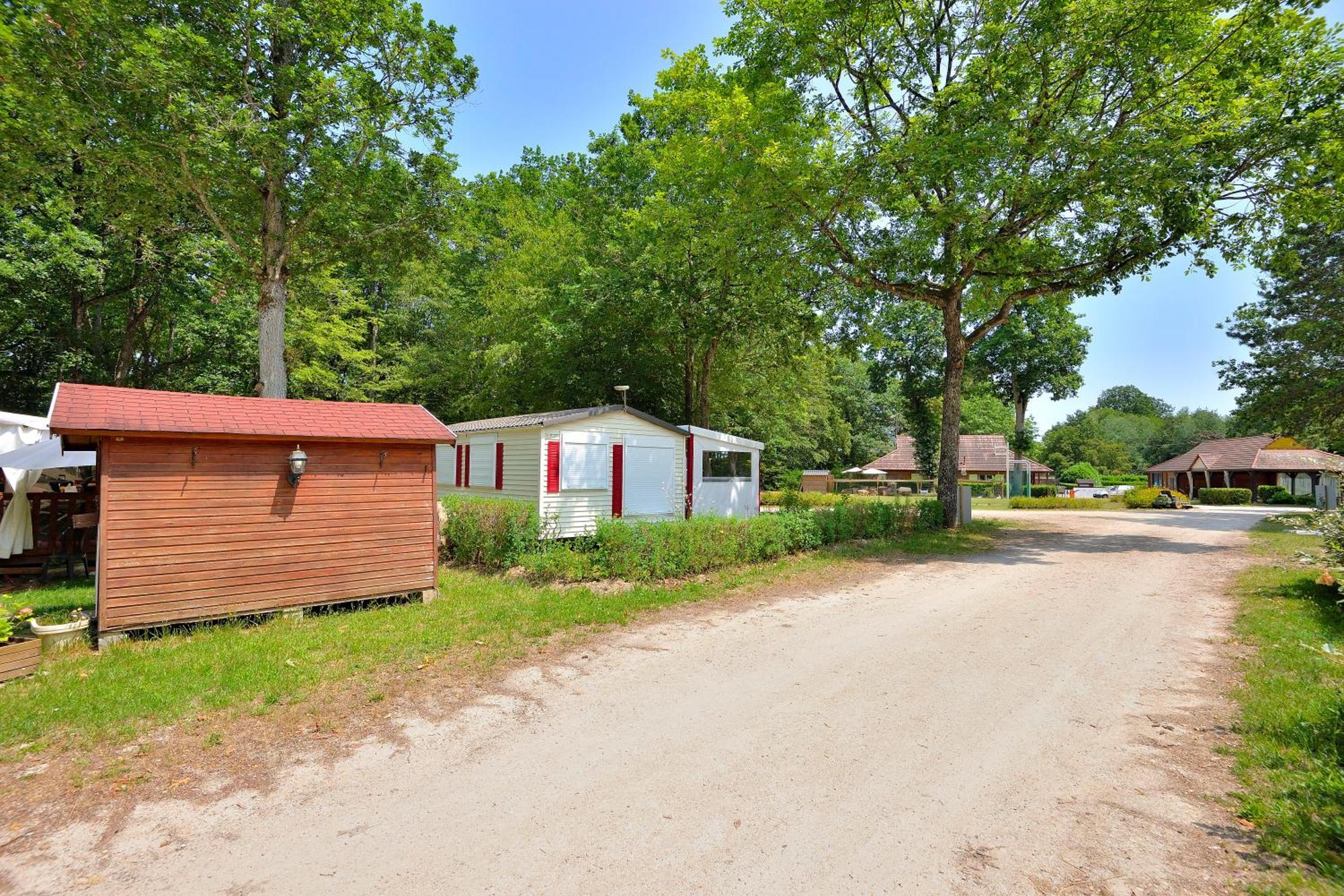 Camping Etang De La Vallee Combreux Luaran gambar