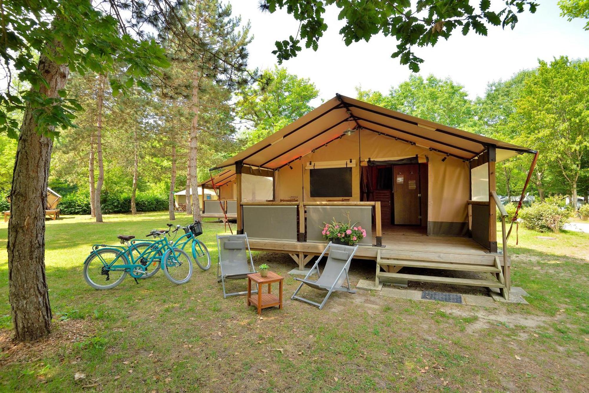Camping Etang De La Vallee Combreux Luaran gambar