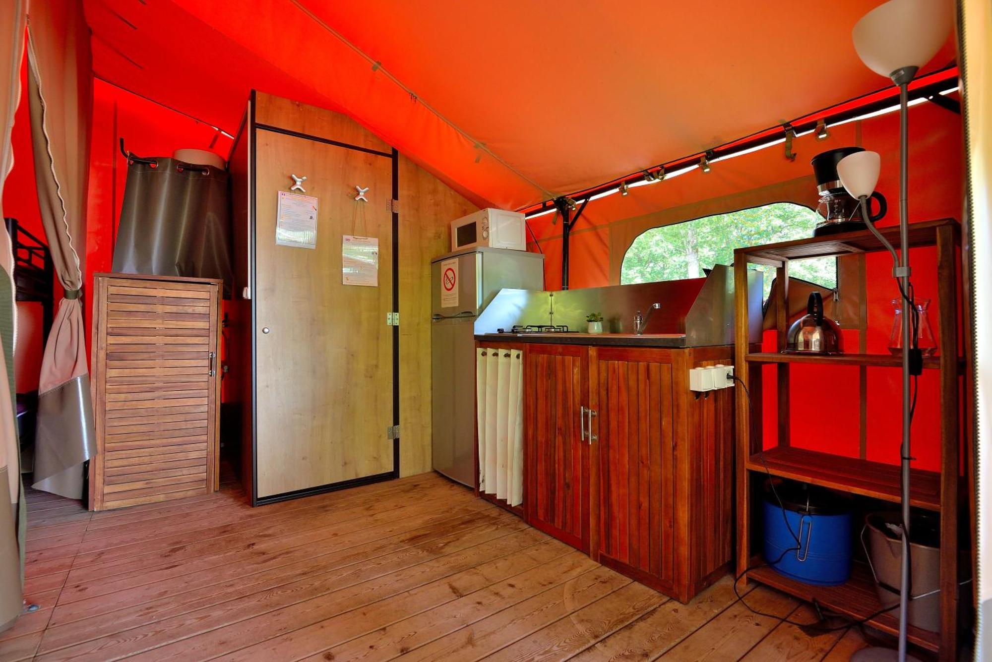 Camping Etang De La Vallee Combreux Bilik gambar