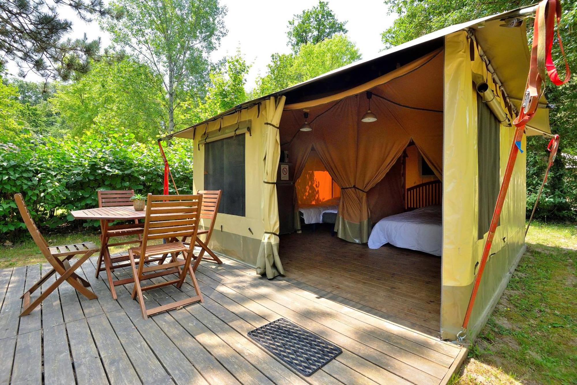Camping Etang De La Vallee Combreux Bilik gambar